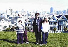Family on Alamo Hill overlooking San Francisco