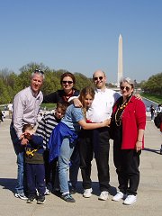 Gang at Washington Monument 180x240.jpg (13836 bytes)