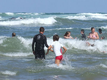 Simon in the waves