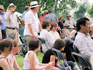 Riverbank crowds